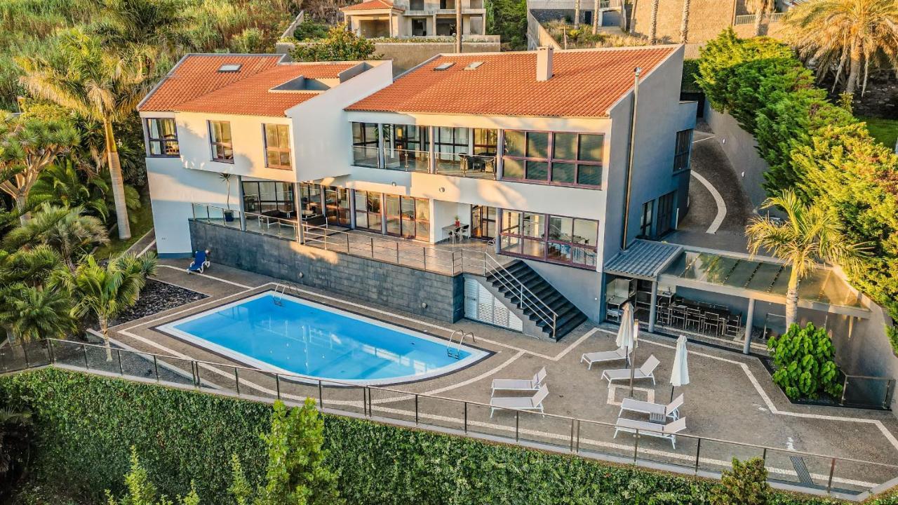 Ample Villa With Pool And Gorgeous Ocean View Funchal  Exterior photo